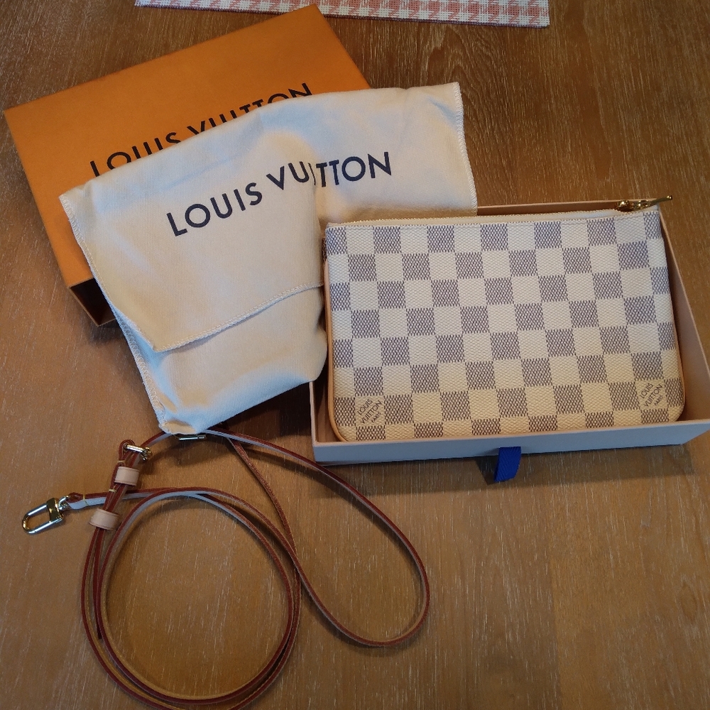 Louis Vuitton Double Zip Pochette in Damier Azur